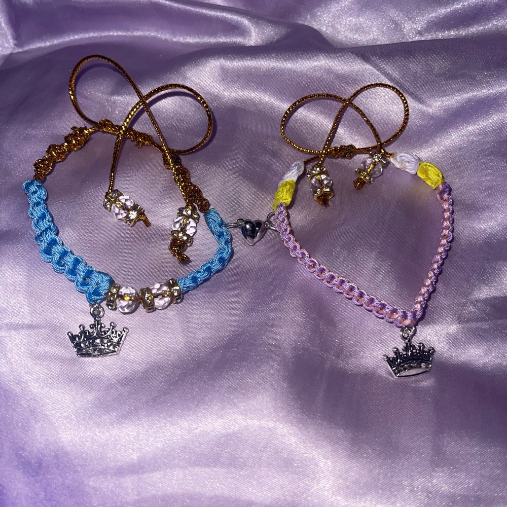 Disney Tangled Movie- Rapunzel & Flynn Rider Heart Magnetic Bracelets
